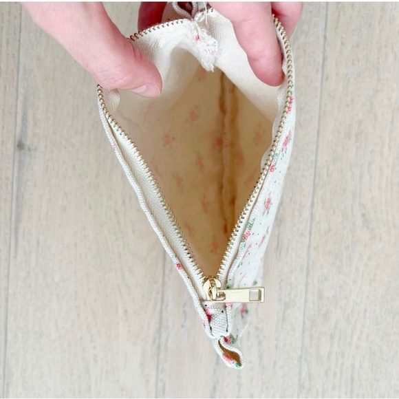 Sezane NWOT Cosmetic Makeup Pouch Bag - Picture 5 of 5